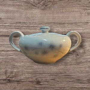 Creative Fine China 1014 Vintage Platinum Starburst Serving Bowl w/ Lid